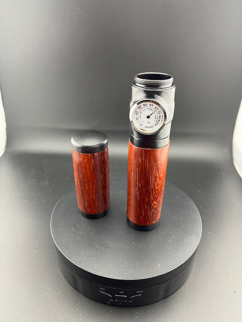 Cigar humidor