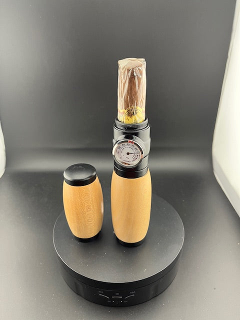 Cigar humidor